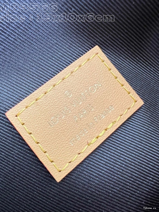 Cheap Nano VUITTON CM LOUIS Diane-19*10.5*6 0729